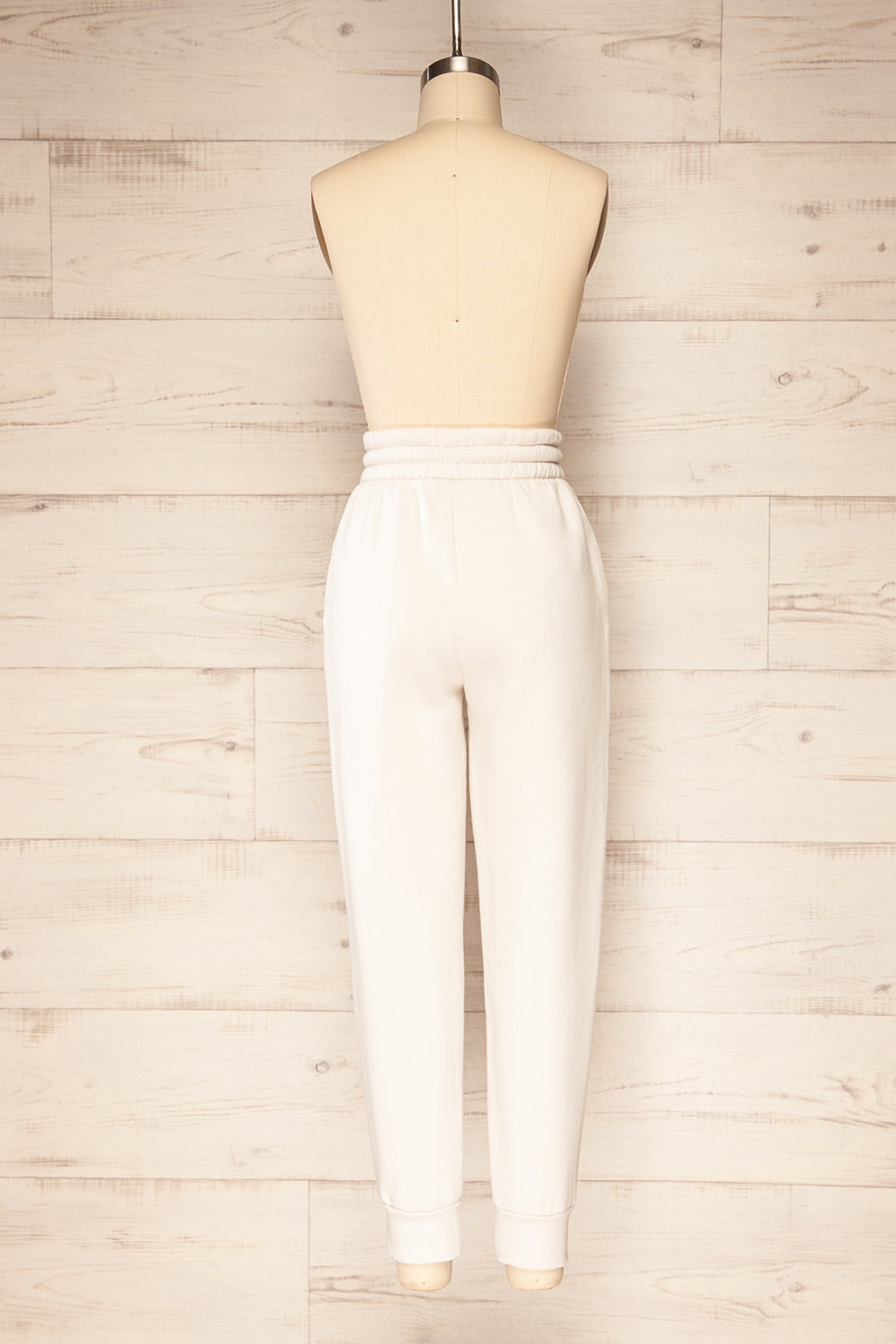 Set Luqa Ivory Sweater & Joggers Set | La petite garçonne back view