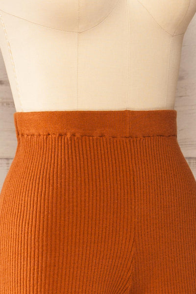 Marsa Rust Orange Ribbed Lounge Set | La petite garçonne side close-up