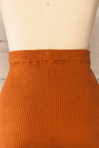 Marsa Rust Orange Ribbed Lounge Set | La petite garçonne back close-up