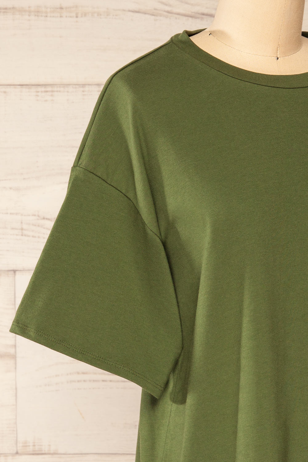 Sindi Green Oversized Cotton T-Shirt | La petite garçonne side close-up