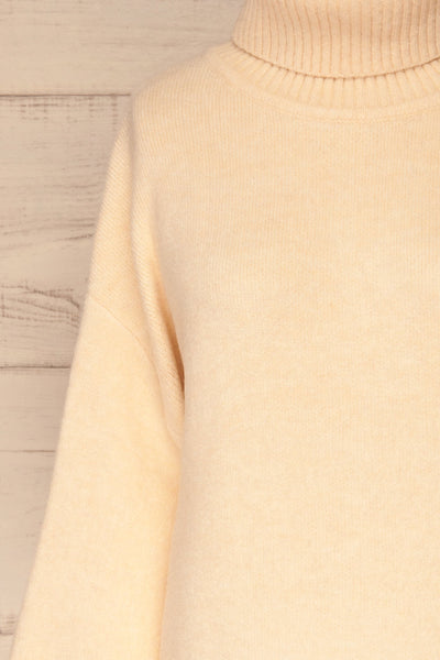 Sochi Ivory Turtleneck Knit Sweater | La petite garçonne front close-up