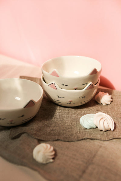 Sopesco White Ceramic Cat Bowl | La Petite Garçonne Chpt. 2 2