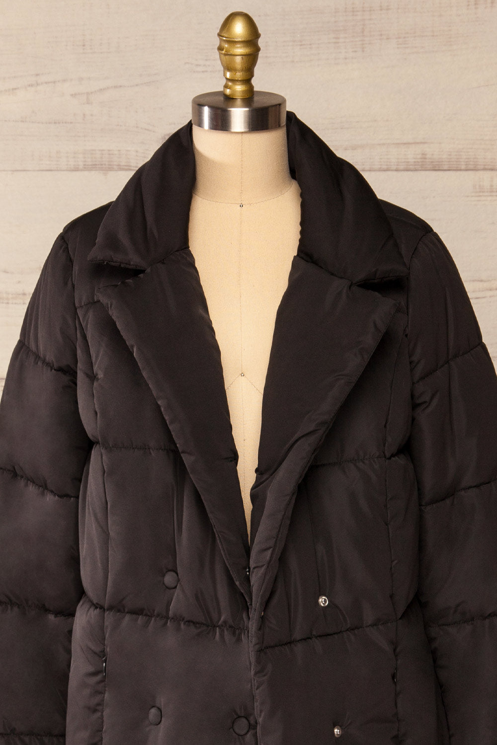 Spoleto Black Long Quilted Coat | La petite garçonne open close-up 