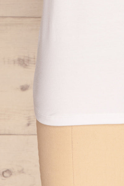 Strong Women White T-Shirt | Haut | La Petite Garçonne bottom close-up