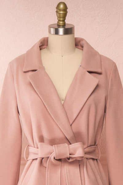 Tallulah Dusty Pink Coat with Faux-Fur | Boutique 1861 front close-up belt