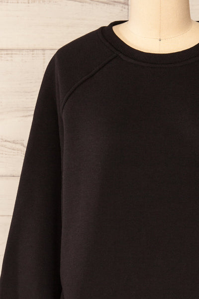 Tarnow Black Long Sweatshirt with Pockets | La petite garçonne front close-up