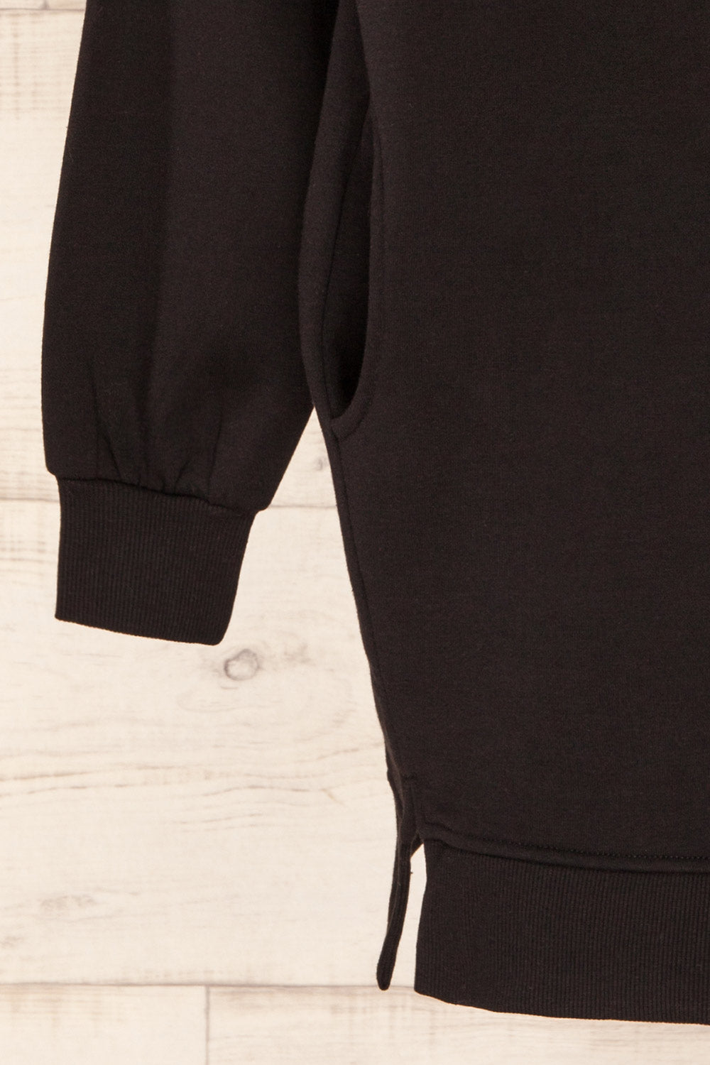 Tarnow Black Long Sweatshirt with Pockets | La petite garçonne bottom 