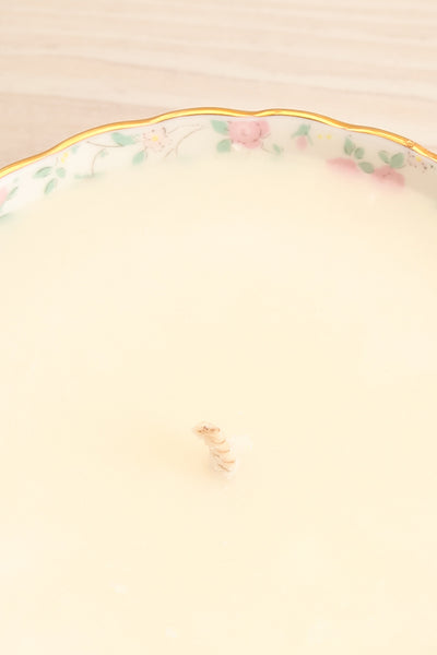 Teacup Candle Rice Flower | La petite garçonne inside close-up