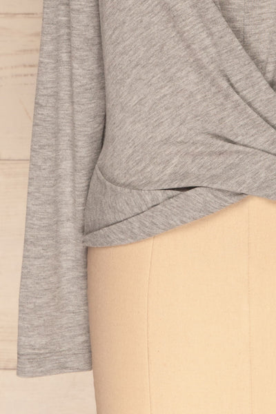 Teplice Grey Sweater | Chandail Gris sleeve | La petite garçonne
