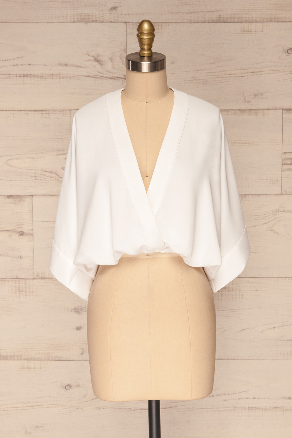 Thebes White Kimono Style Crop Top | La petite garçonne front view