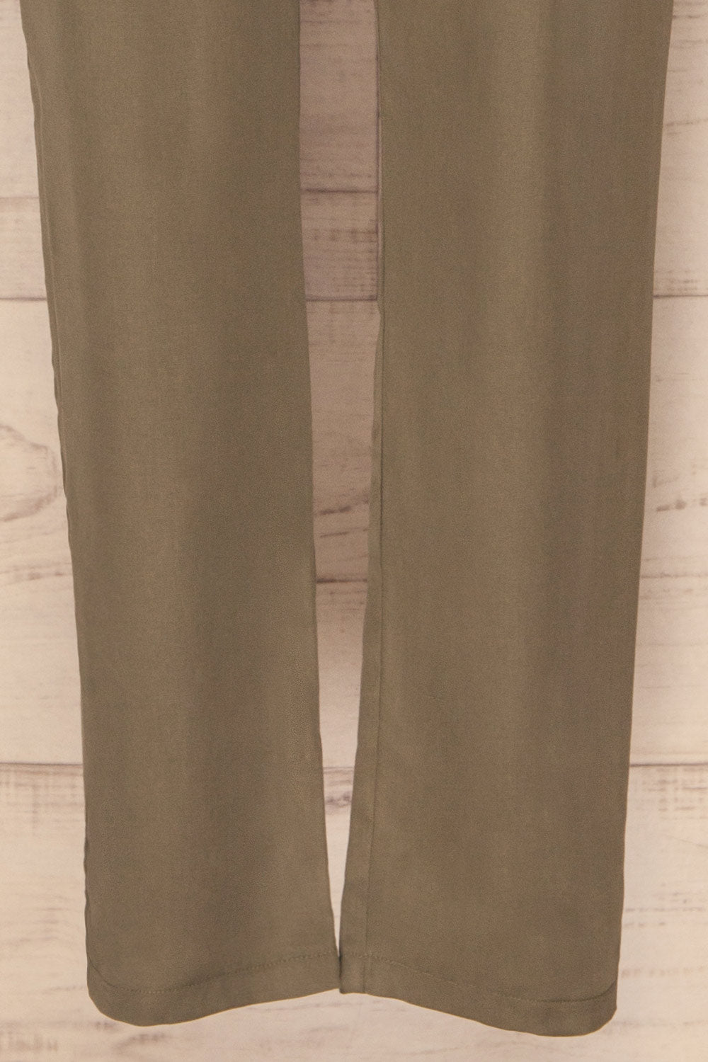 Tintigny Khaki Green Straight Leg Pants | La petite garçonne legs