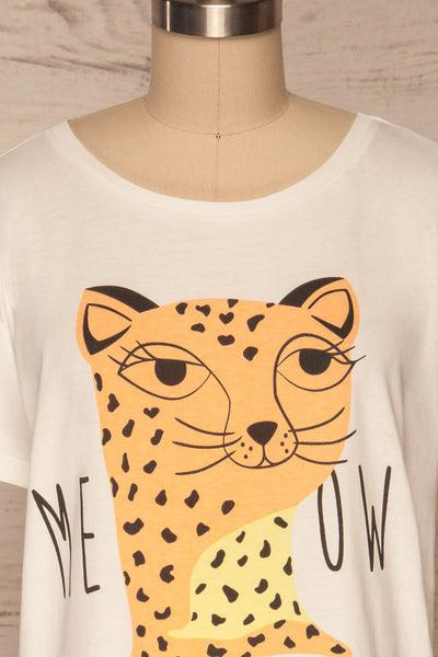 Tollatsch White Cat Print T-Shirt | La petite garçonne front close up