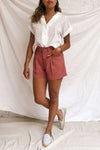 Ruciane Rust Orange High-Waisted Shorts | La petite garçonne model look