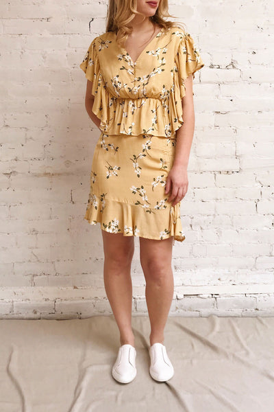 Thiten Yellow Floral Mini Skirt | Boutique 1861 model look