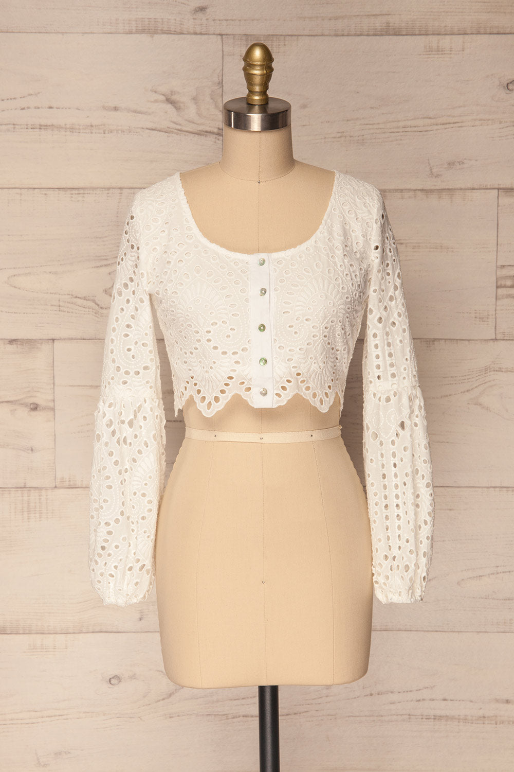 Travancas White Long Sleeved Lace Crop Top | La Petite Garçonne