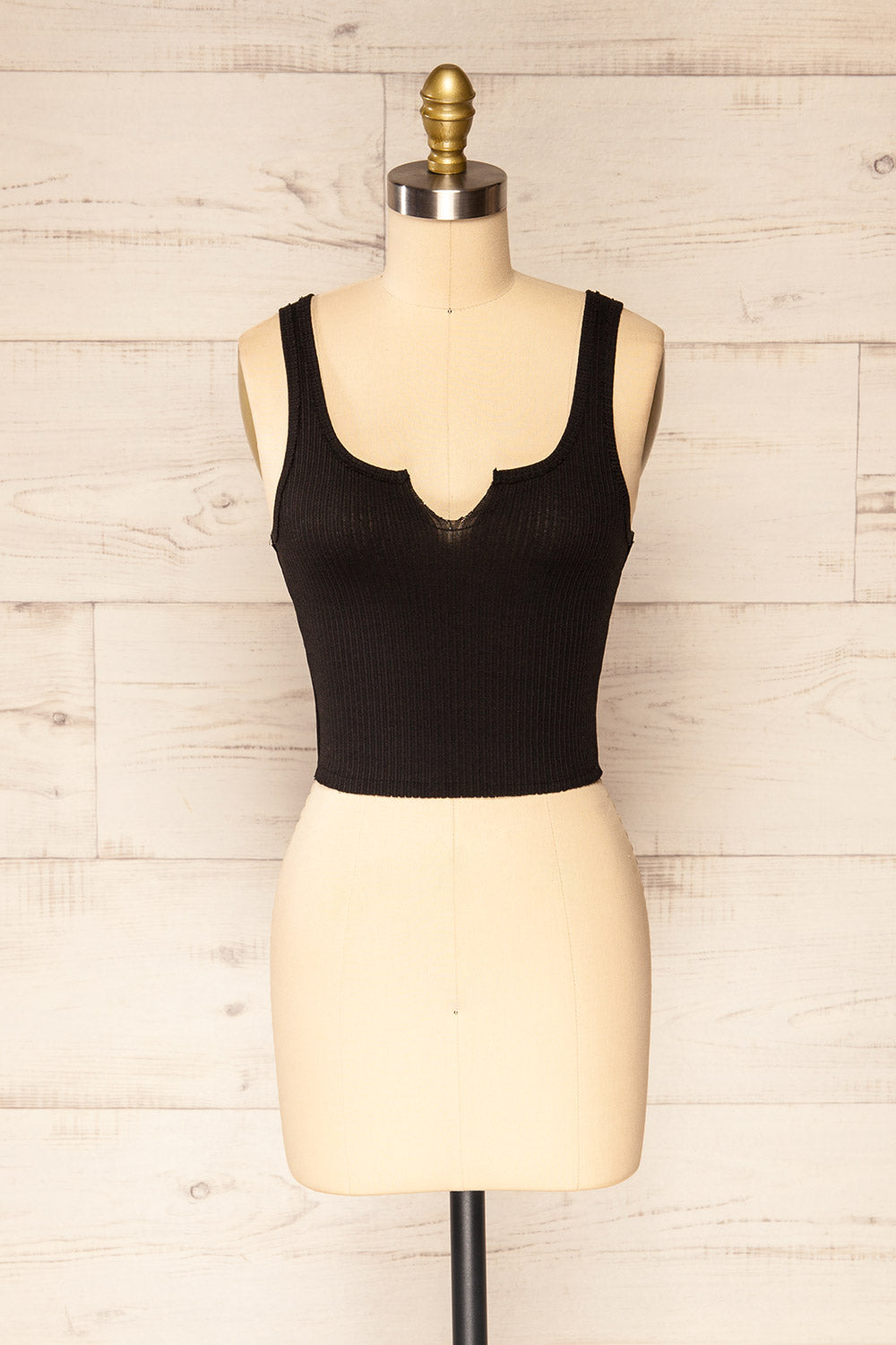 Tseri Black Cropped Large Straps Tank Top | La petite garçonne front view 