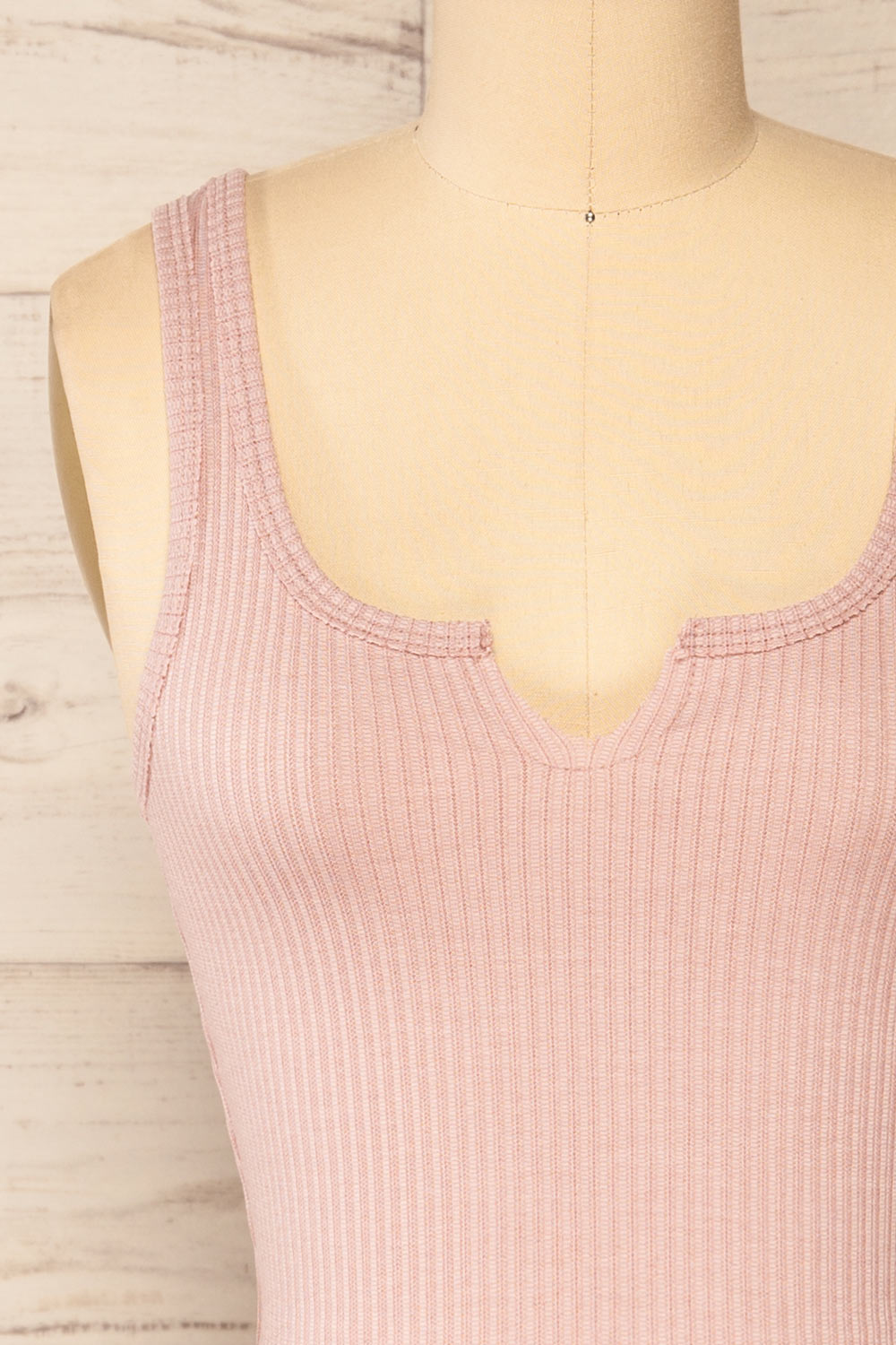 Tseri Pink Cropped Large Straps Tank Top | La petite garçonne front close-up