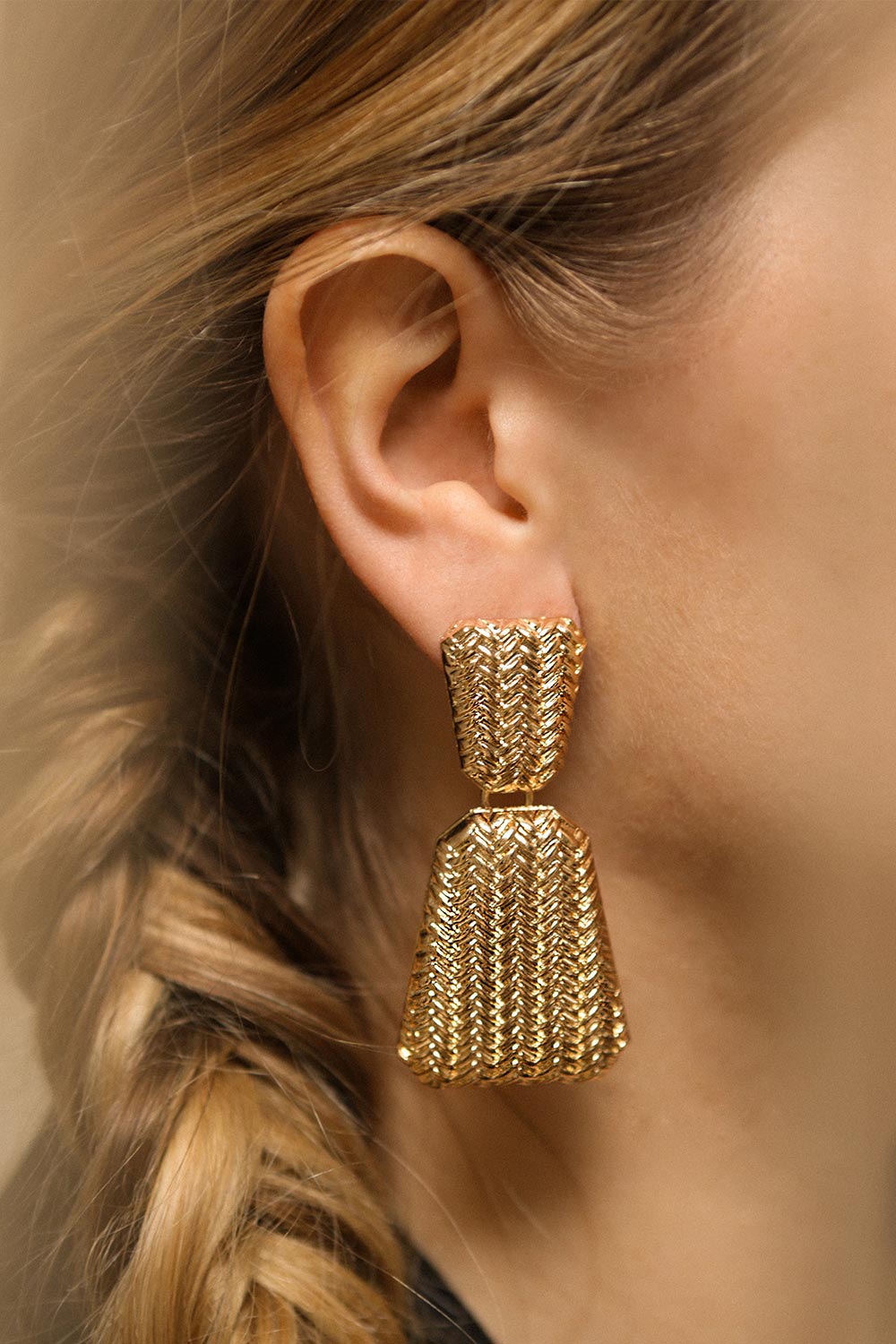 Ubilibet Textured Golden Pendant Earrings | La Petite Garçonne
