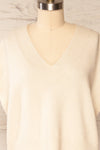 Uter Cream Sleeveless V-Neck Knitted Vest | La petite garçonne front close up