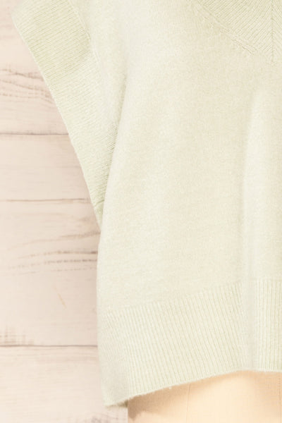 Uter Sage Green Sleeveless V-Neck Knitted Vest | La petite garçonne details