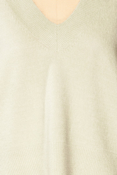Uter Sage Green Sleeveless V-Neck Knitted Vest | La petite garçonne