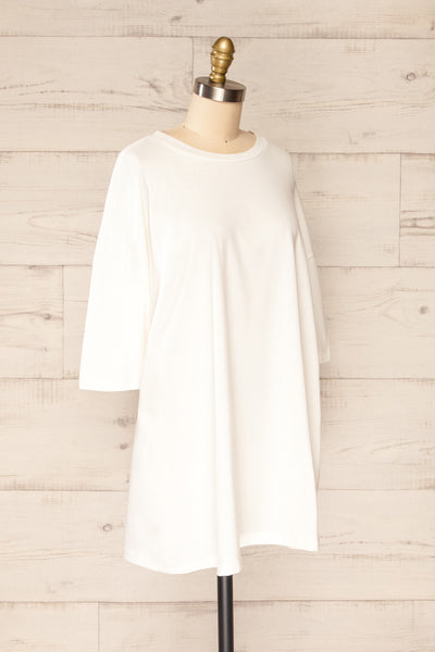 Vasto White Oversized T-Shirt | La petite garçonne side view