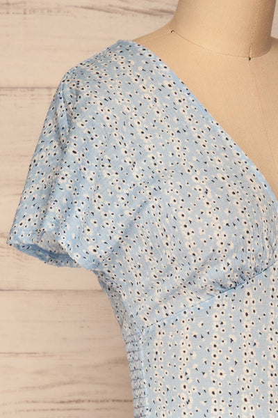 Virrat Blue Crepe Short Sleeve Crop Top | La petite garçonne side close-up