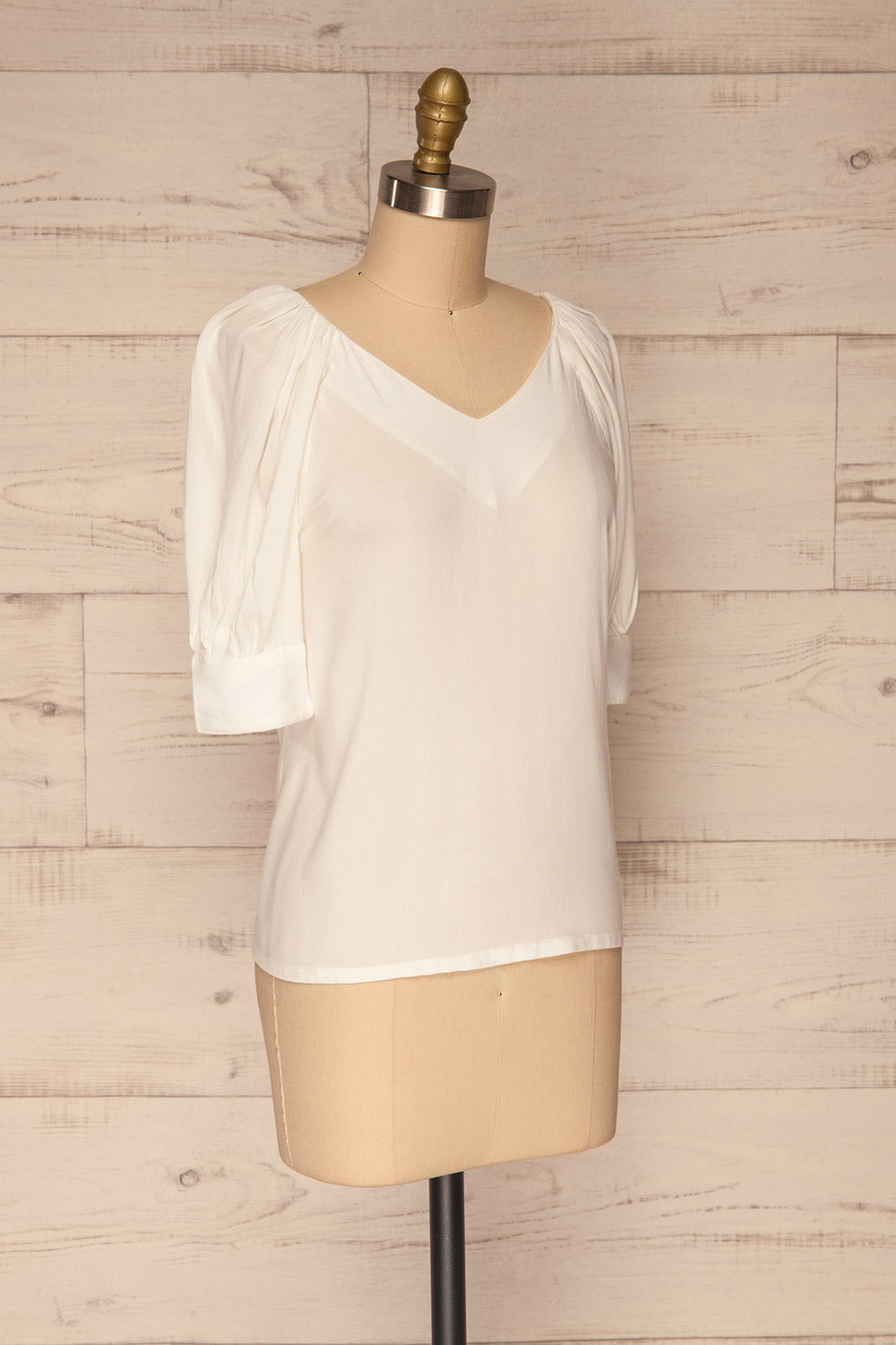 Vouzela White T-Shirt w/ Puffy Sleeves | La petite garçonne side view