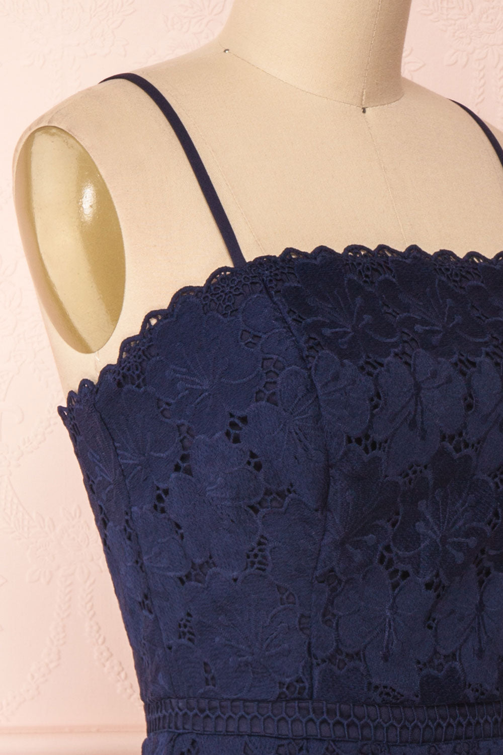 Wakanda Navy Lace Cocktail Dress | Robe en Dentelle side close up | Boutique 1861