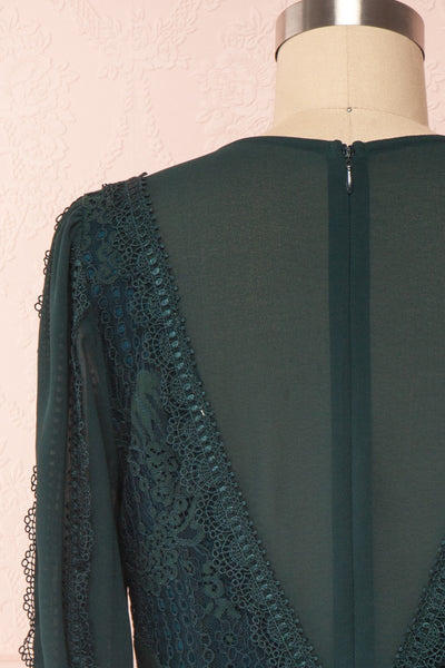 Winifred Emerald Lace Dress | Robe Cocktail back close up | Boutique 1861