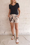 Salerno Beige Floral Shorts w/ Pockets | La petite garçonne model look 1