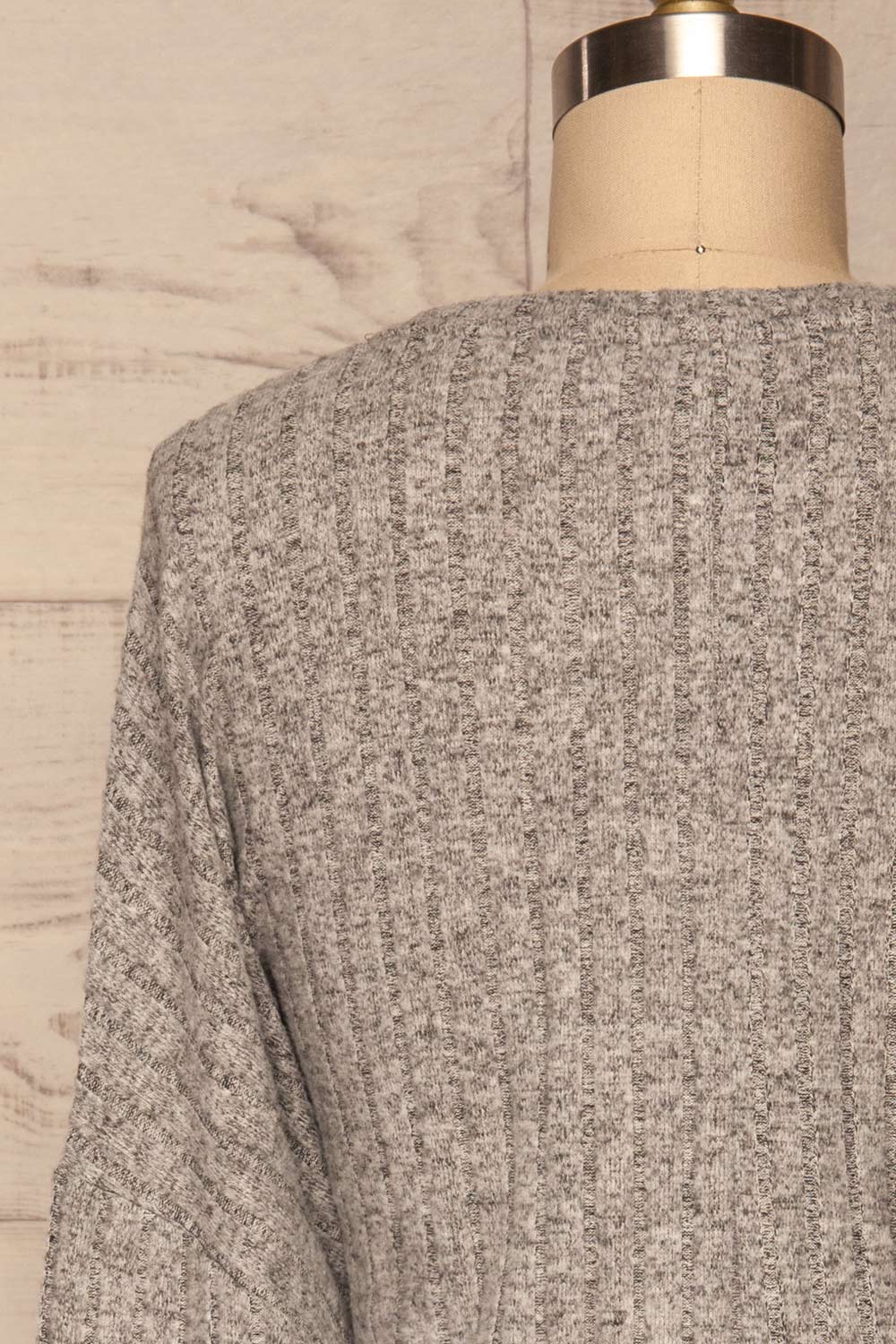 Zaragoza Sweater Dress | Robe Grise | La Petite Garçonne back close-up