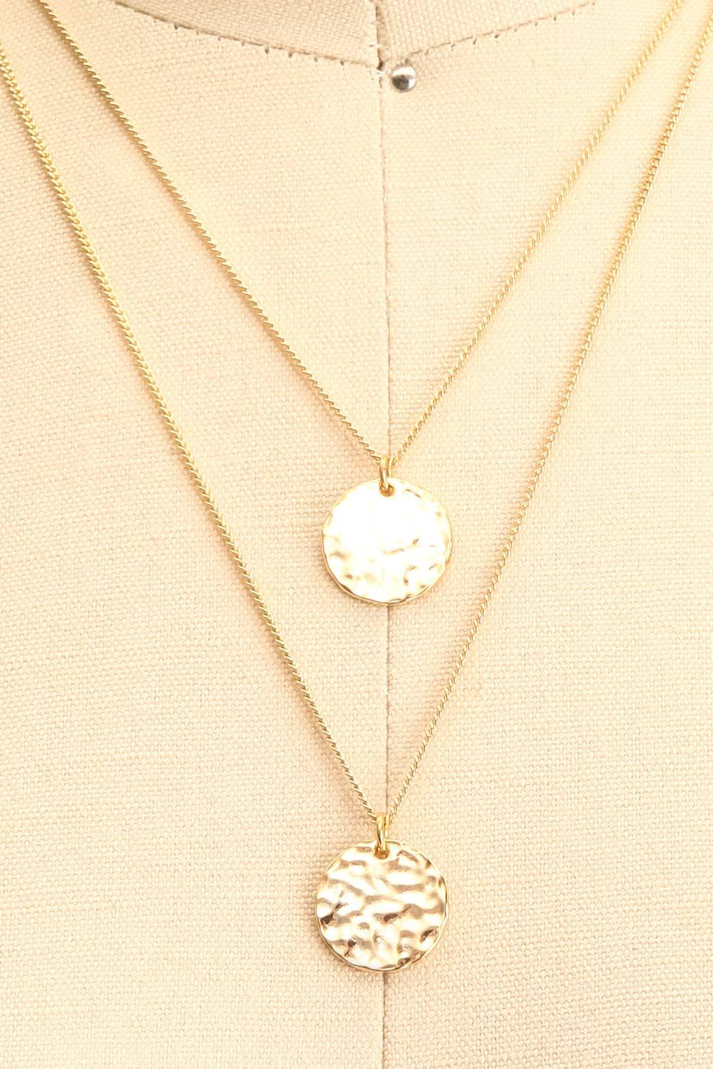 Aasha Agot Gold Necklace | Collier doré | La Petite Garçonne close-up