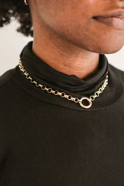 Abaco | Large Gold Chain Necklace | La petite garçonne model