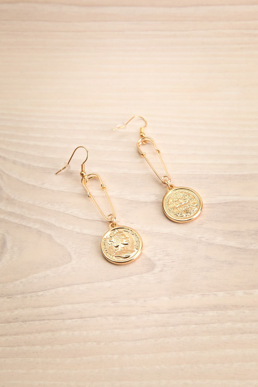 Abaculi Or Gold Pendant Earrings with Medallion | La Petite Garçonne