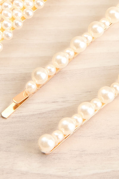 Acanthe Set of Golden Pearl Studded Barrettes | La Petite Garçonne 3
