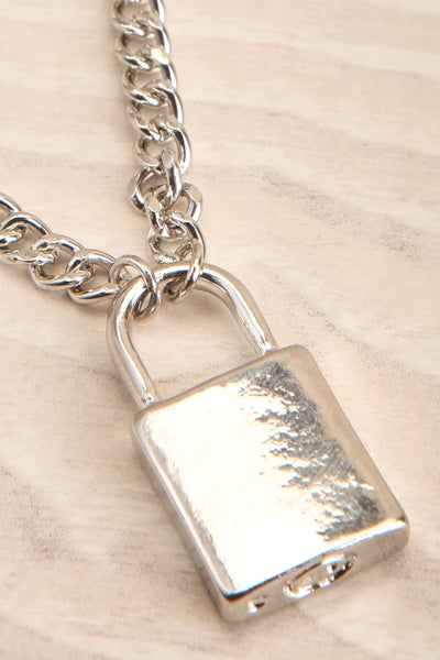 Acarus Argent Silver Chain Necklace with Padlock flat close-up | La Petite Garçonne