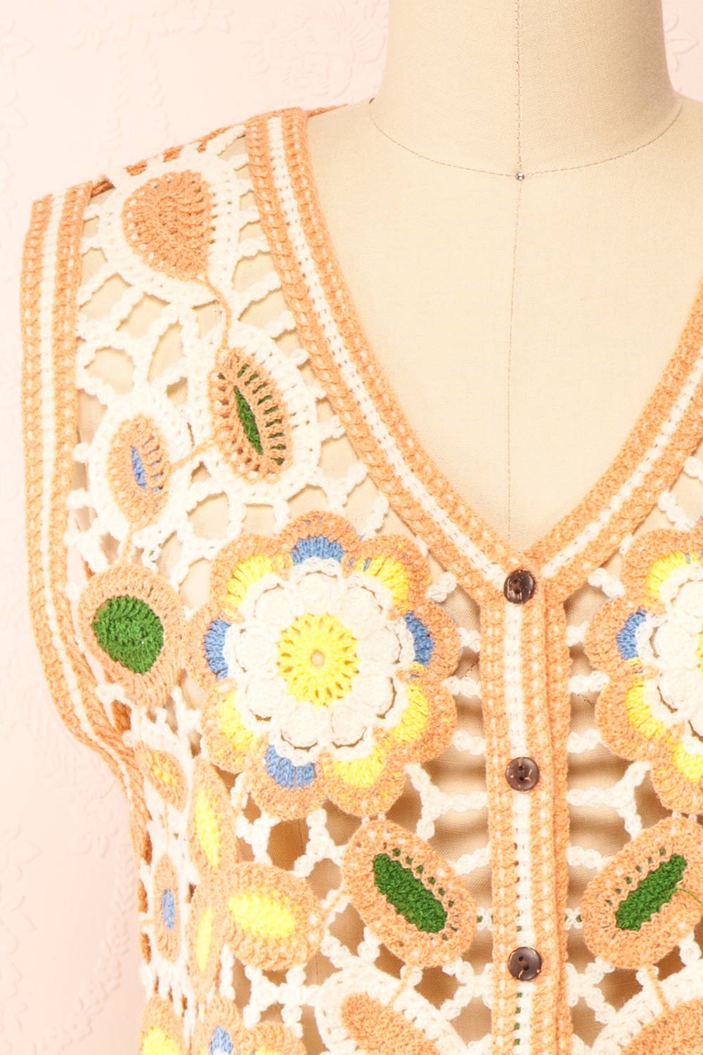 Ailbe Floral V-Neck Crochet Vest Close-up | Boutique 1861 