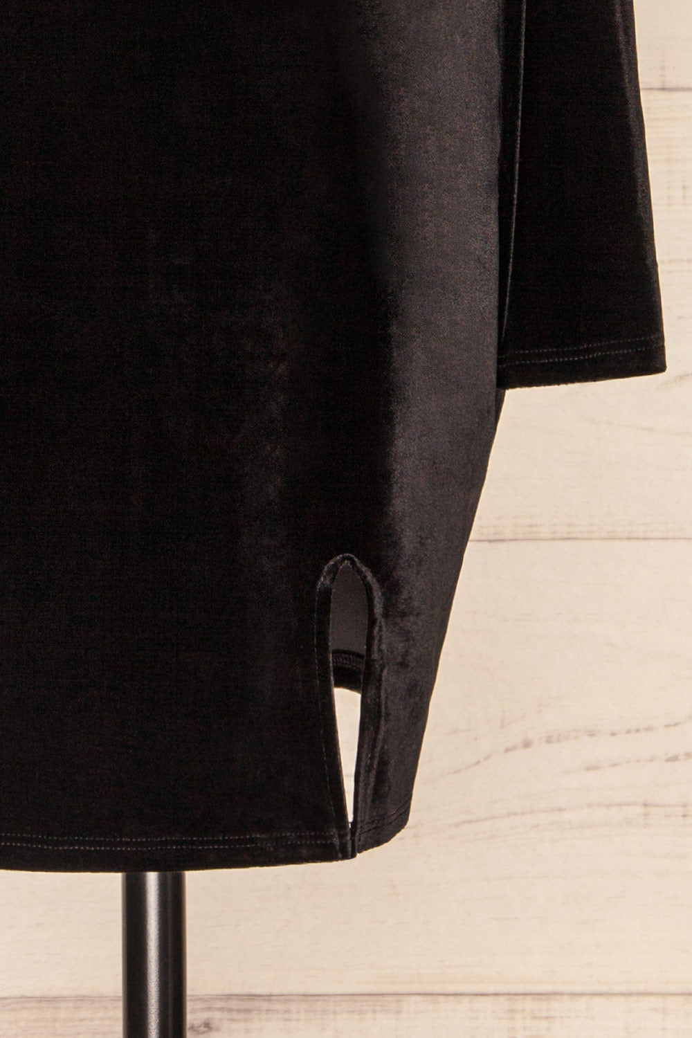 Albacete Short Fitted Velvet Dress w/ Long Sleeves | La petite garçonne bottom 