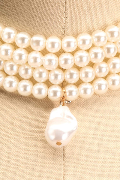Aichryson Layered Pearls Choker w/ Pearl Pendant close-up | Boutique 1861