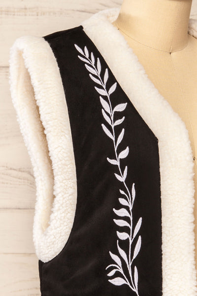 Alicante Black and White Embroidered Sherpa Vest | La petite garçonne side close-up