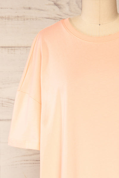 Alta Peach Oversized Cotton T-Shirt | La petite garçonne front close up