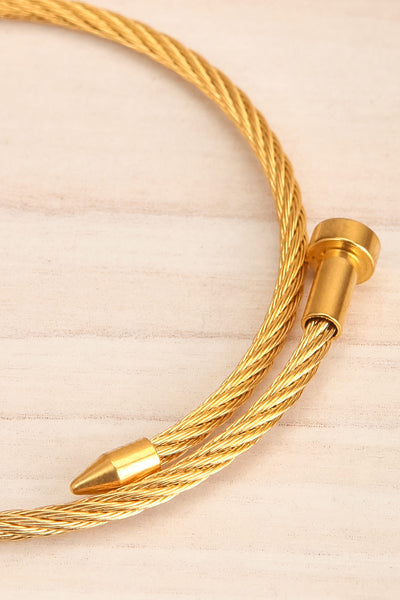 Alucus Or Open Golden Cable Bracelet close-up | La Petite Garçonne