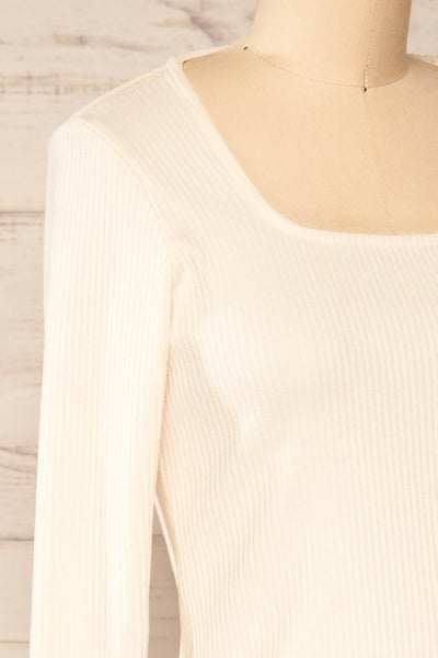 Amberr Cream Ribbed Long Sleeve Top | La petite garçonne side close-up