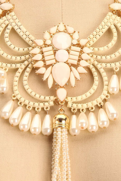 Augustifolia - Cream and golden dangling necklace 3
