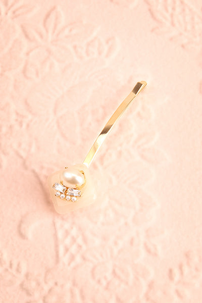 Anniken Diamant Golden & White Hair Pin with Pearls | Boutique 1861 1