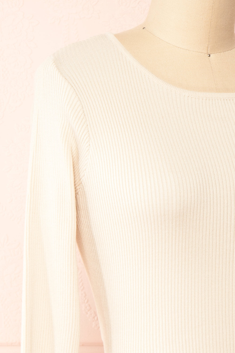 Anny Cream Ribbed Long Sleeve Crop Top w/ Open Back | Boutique 1861 side close-up