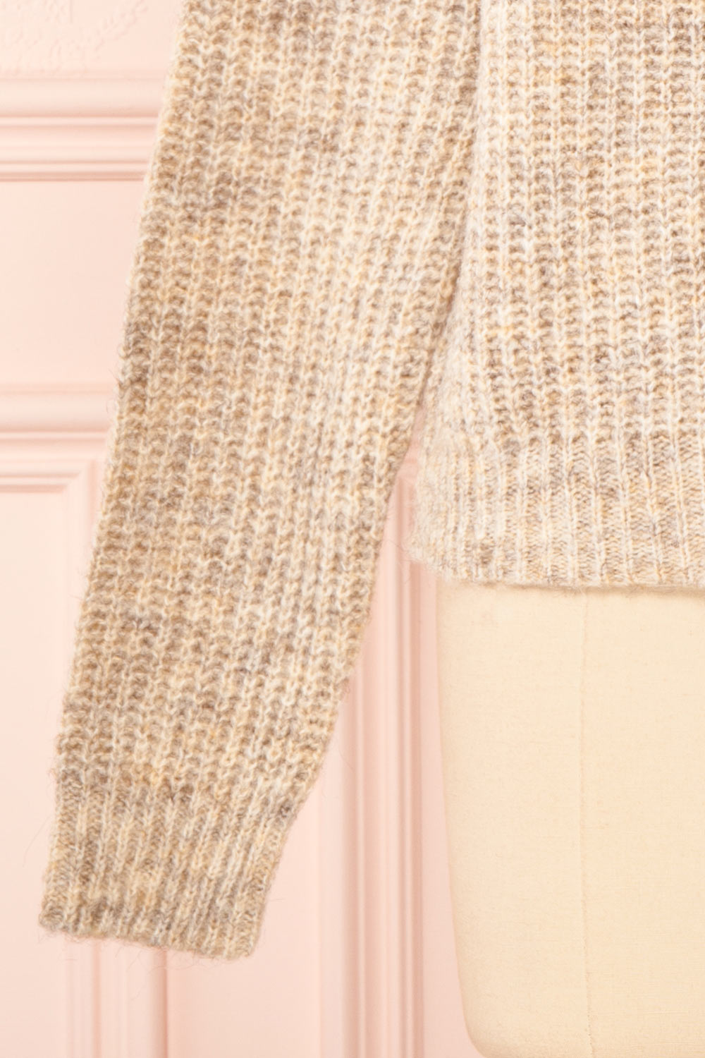 Appia Beige Cropped Knit Cardigan | Boutique 1861 bottom 