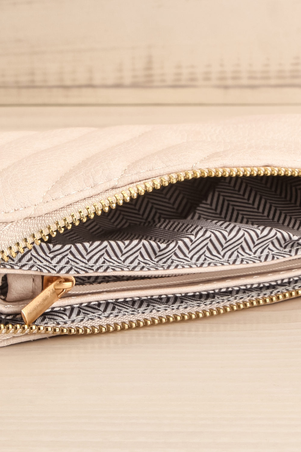 Aspen Sand Crossbody Bag | La petite garçonne flat close-up