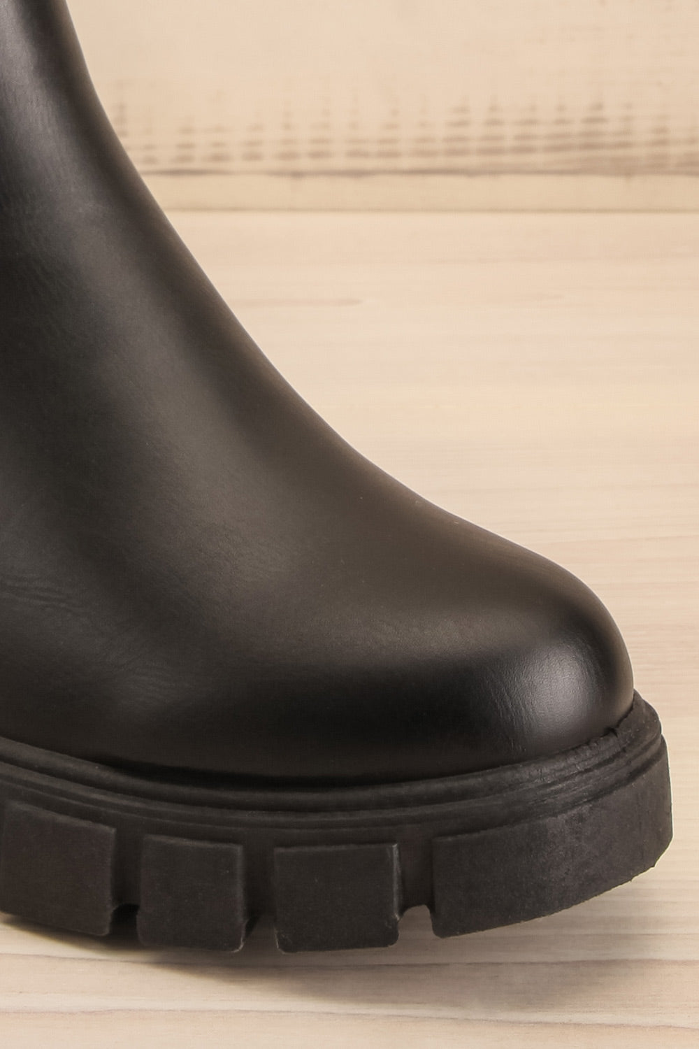 Audio Black Cleated Chelsea Boots